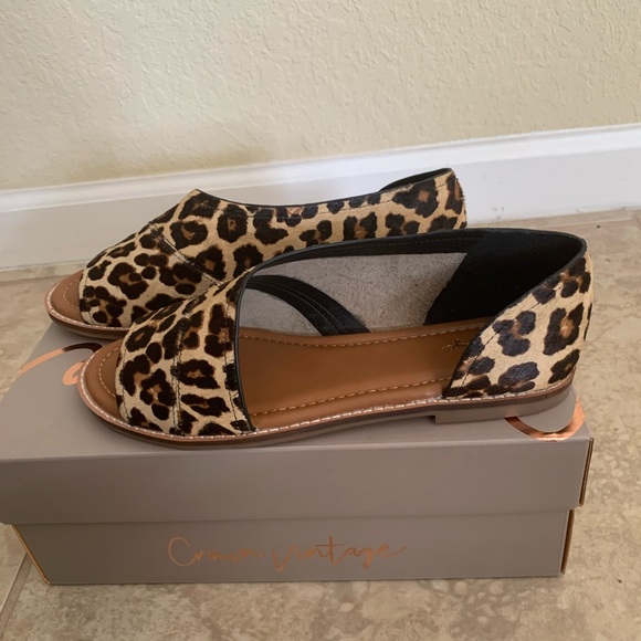 🛍NWT🛍 Crown Vintage Leopard Print Sandals - Picture 3 of 8
